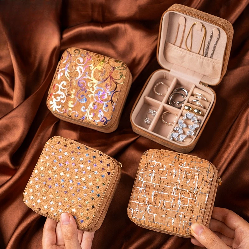 

Vintage Cork Jewelry Organizer Box Bohemia Portable Earrings Storage Box Flowers Retro Necklace Storage Case Display Travel