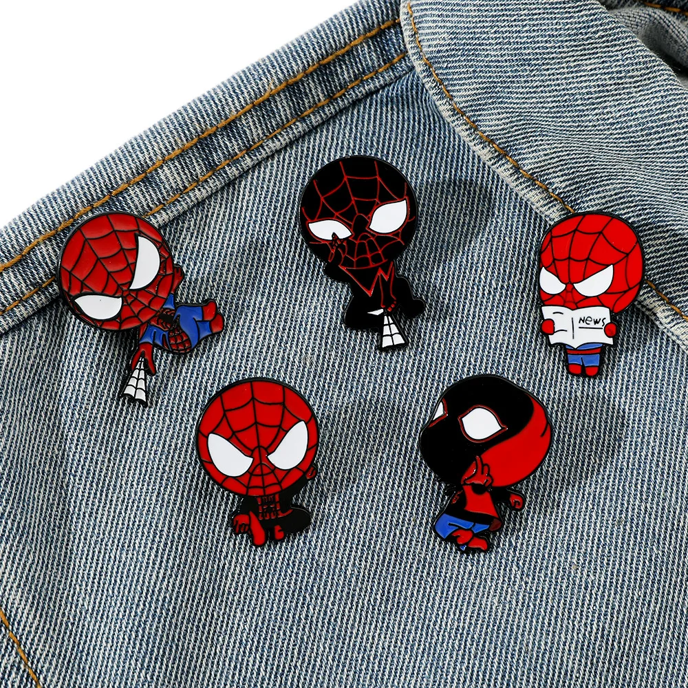 Cartoon Anime Handsome SpiderMans Metal Brooch Enamel Decoration Creative Drop Oil Alloy Badge Kid Bag Pin Accessories Christmas