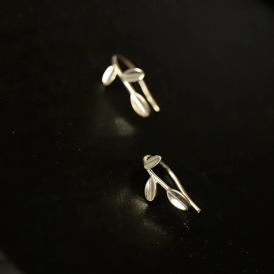 925 Sterling Silver Plated 14k Gold Earrings Small Fresh Three Leaf Earrings for Women Simple Jewelry