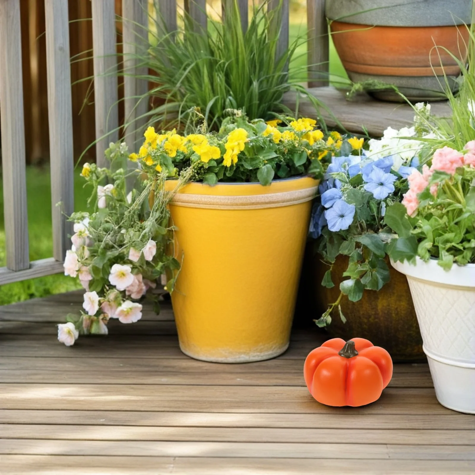 

Outdoor Realistic Pumpkin Key Hider Weatherproof Fake Statue for Garden Patio Yard Hidden Key Storage Garden Decor Statue