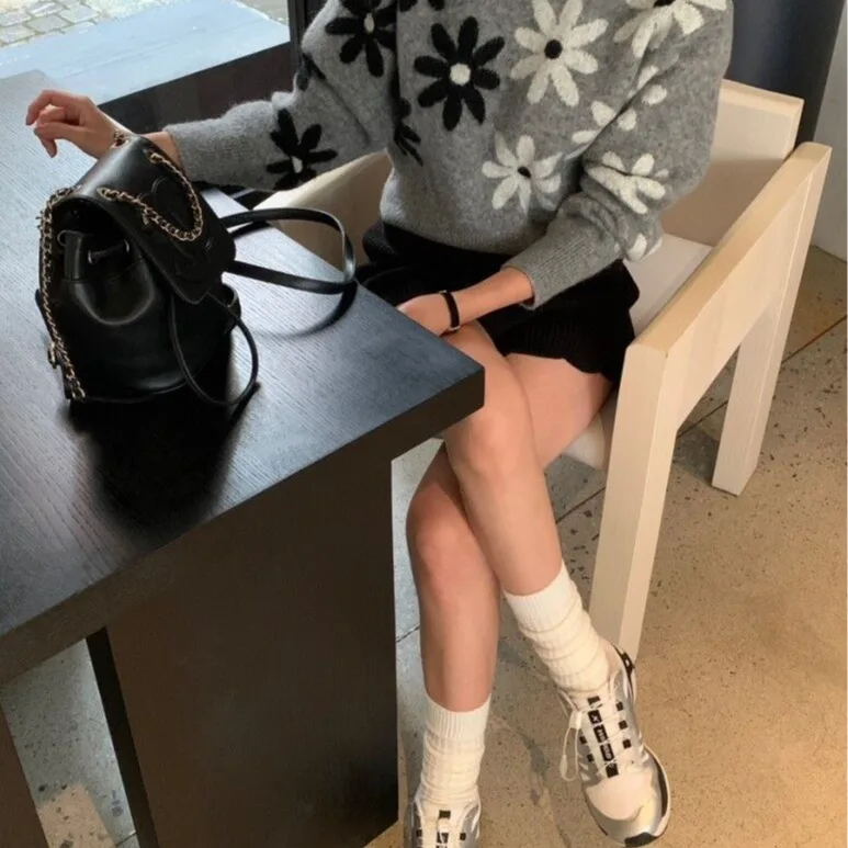Korean Style Short Knitted Sweater Women's round Neck Loose Slimming Flower Print Top Elegant Fashion Casual Wear