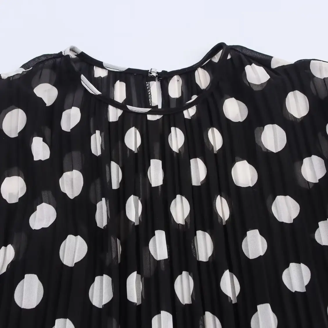 ファッショナブルなレトロ風ウエストシェイピングロングドレス 春の新作 レディース エレガントスカート Hライン ポリエステル繊維 シティ通勤