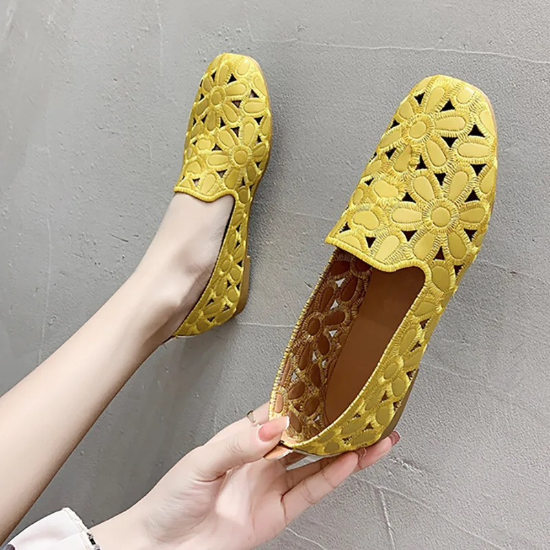 Nuove donne appartamenti Slip on mocassini pieghevoli donne appartamenti punta quadrata scarpe singole scava fuori moda partito scarpe Casual per le