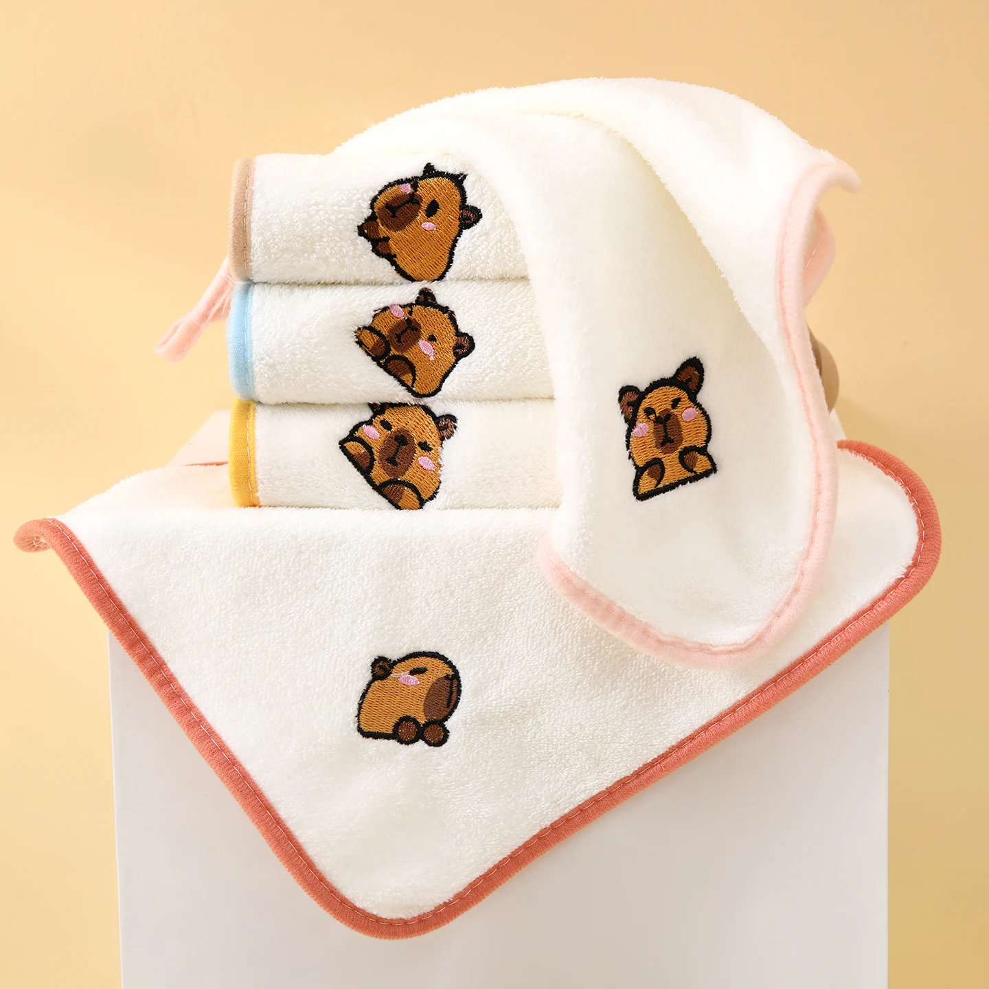 5-piece hanging children's face towels, soft and thick, highly absorbent, no shedding, with cute cartoon patterns