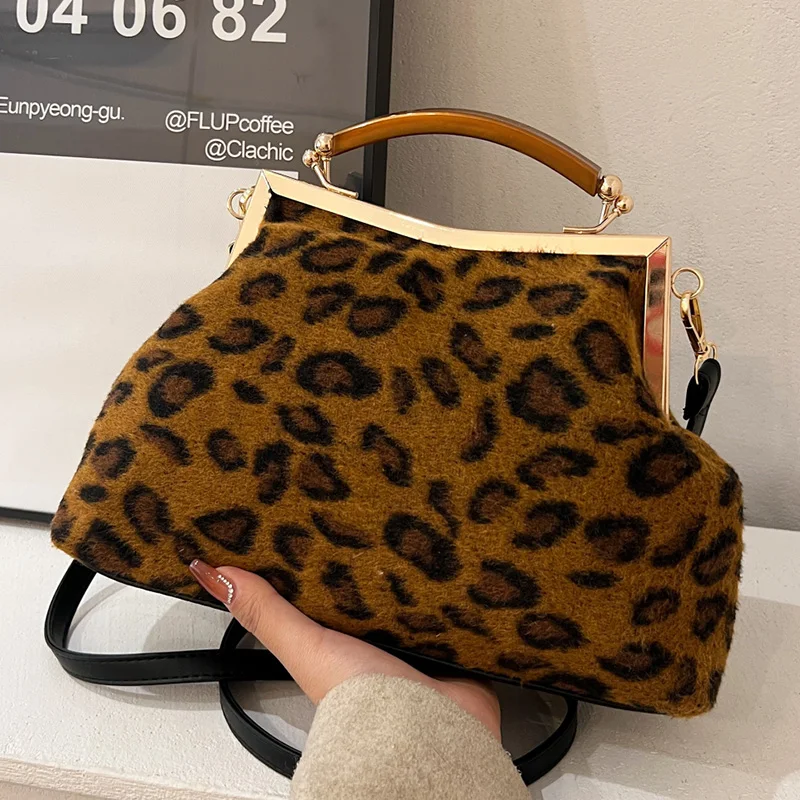 Luxury Women Acrylic Handbag 2024 New Leopard Brown Evening Clutch Retro Shell Clip Crossbody Bags Lady Shoulder Bags Hobo Bags