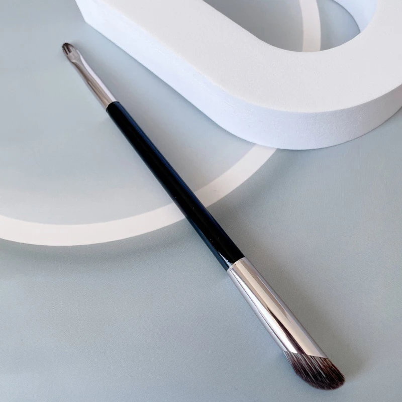 Double-Ended Concealer Details Pinsel unter Auge Mini Dual End Make-up Pinsel Nase Schatten Text marker Pinsel