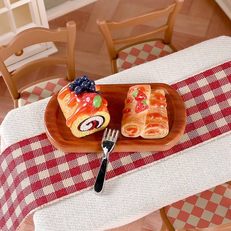 2 stks/set Poppenhuis Mini Cake Dessert Model Poppenhuis Mini Keuken Decoratie Poppenhuis Accessoires Fantasiespel Speelgoed