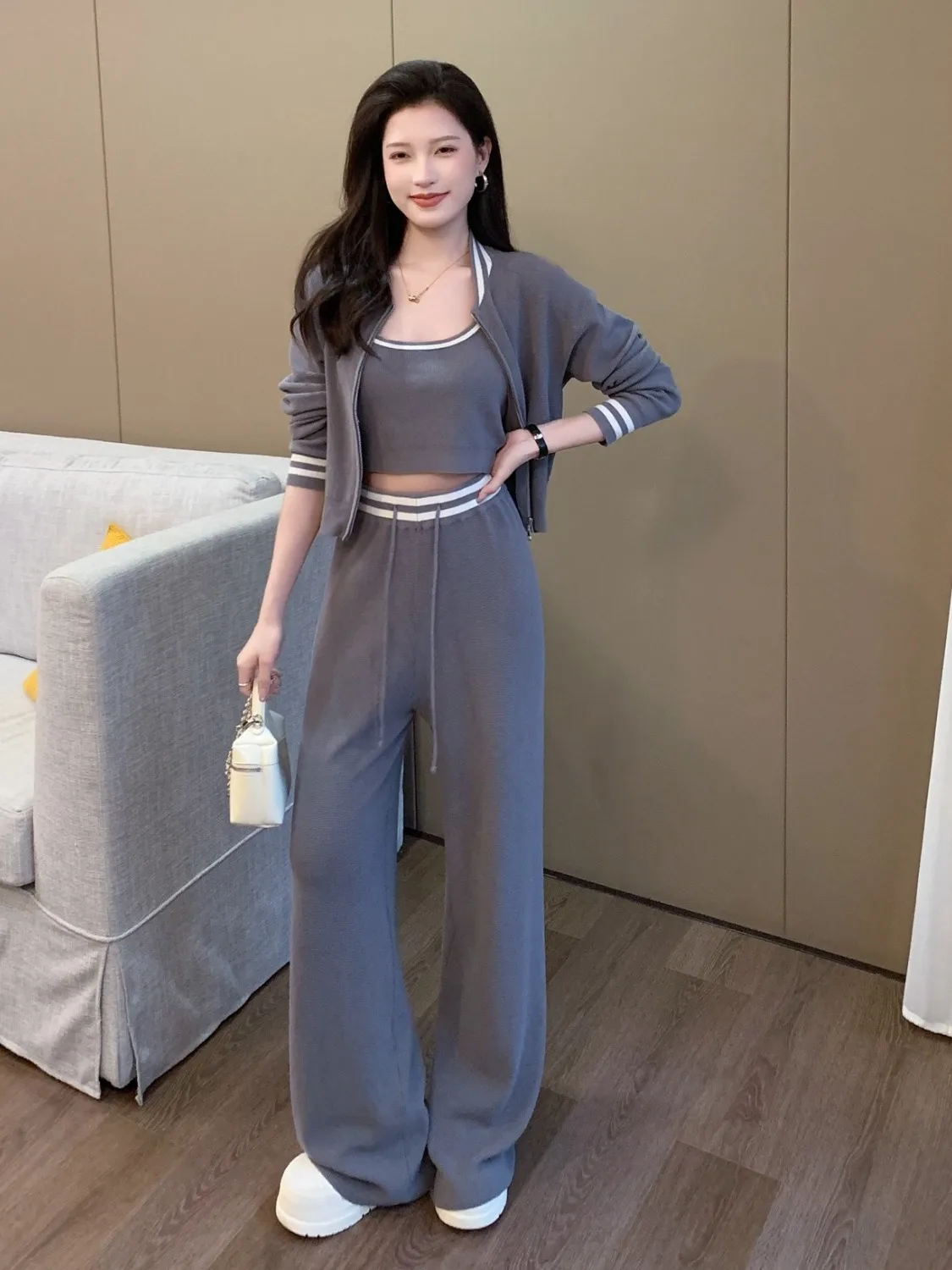 

Casual Sportswear Set Women Summer New Waist-Cinching Slimming Stripe Color Block Baseball Style Wide Leg Pants Three-Piece Set