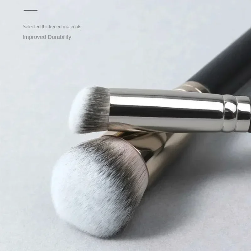 Make-up-Pinsel, Foundation, Concealer, abgewinkelt, nahtlos, Abdeckung, synthetischer dunkler Kreis, flüssige Creme, Kosmetik, Konturpinsel, Beauty-Tool