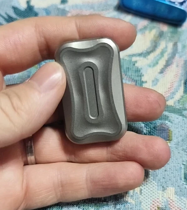 

Used EDC cainiao ti fidget slider decompression toy