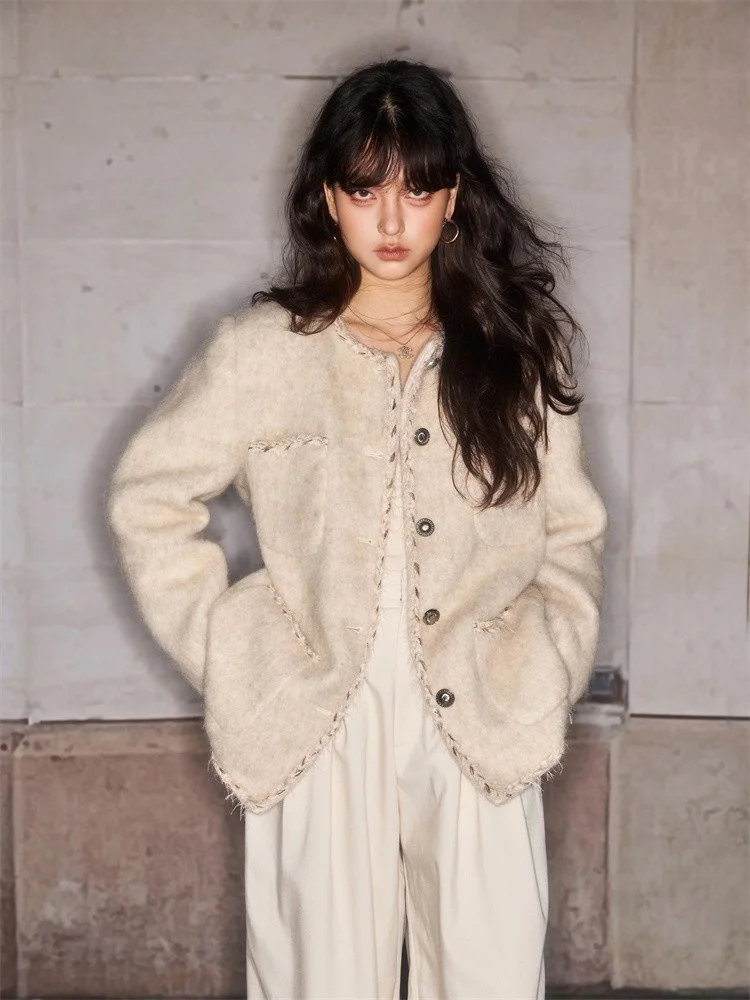 

Универсальная зимняя шерстяная куртка Olivia Duo 2025: свободный крой, длинный рукав, круглый вырез, на пуговицах, для повседневной носки