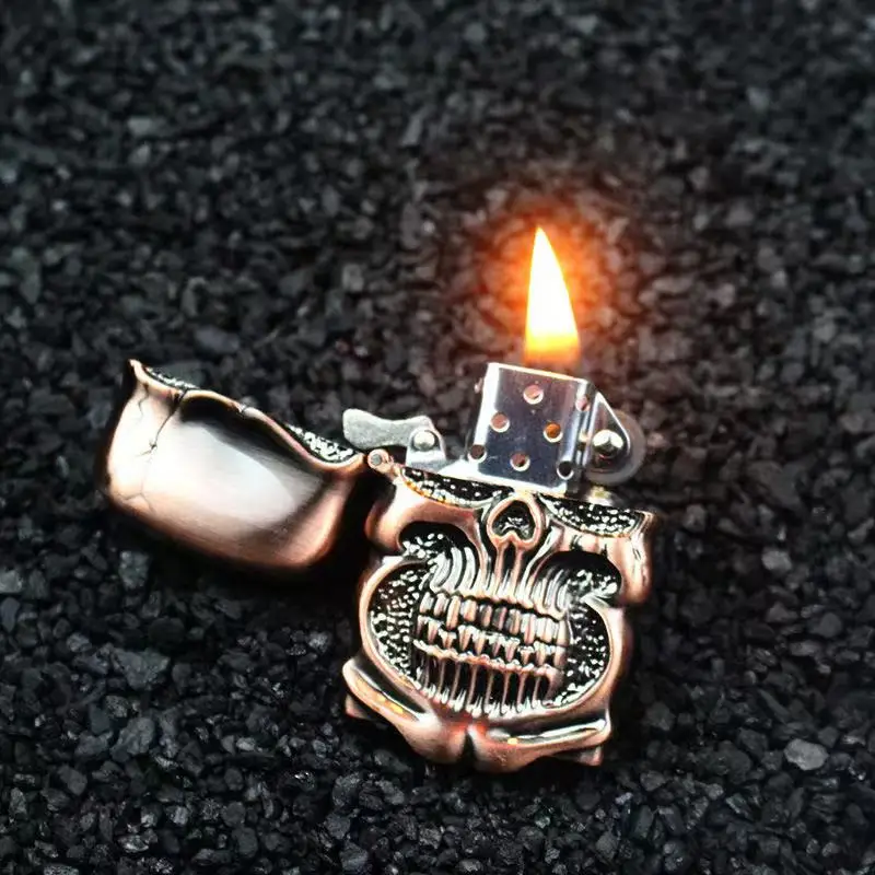 

Metal Skull Knight Armor Grinding Wheel Lighter Windproof Double Sided Relief Outdoor Lighter Smoking Accessories Men's Gift