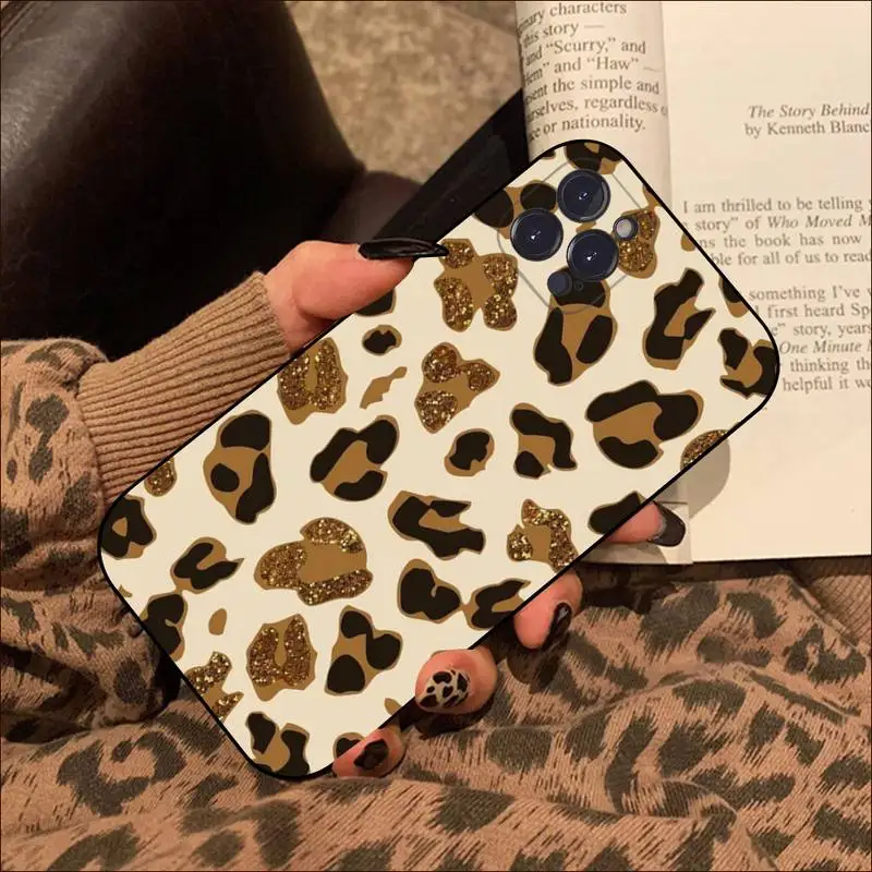 Leopard Print Phone Case For iPhone 8 7 6 6S Plus X SE 2020 XR XS 14 11 12 13 Mini Pro Max Mobile Case