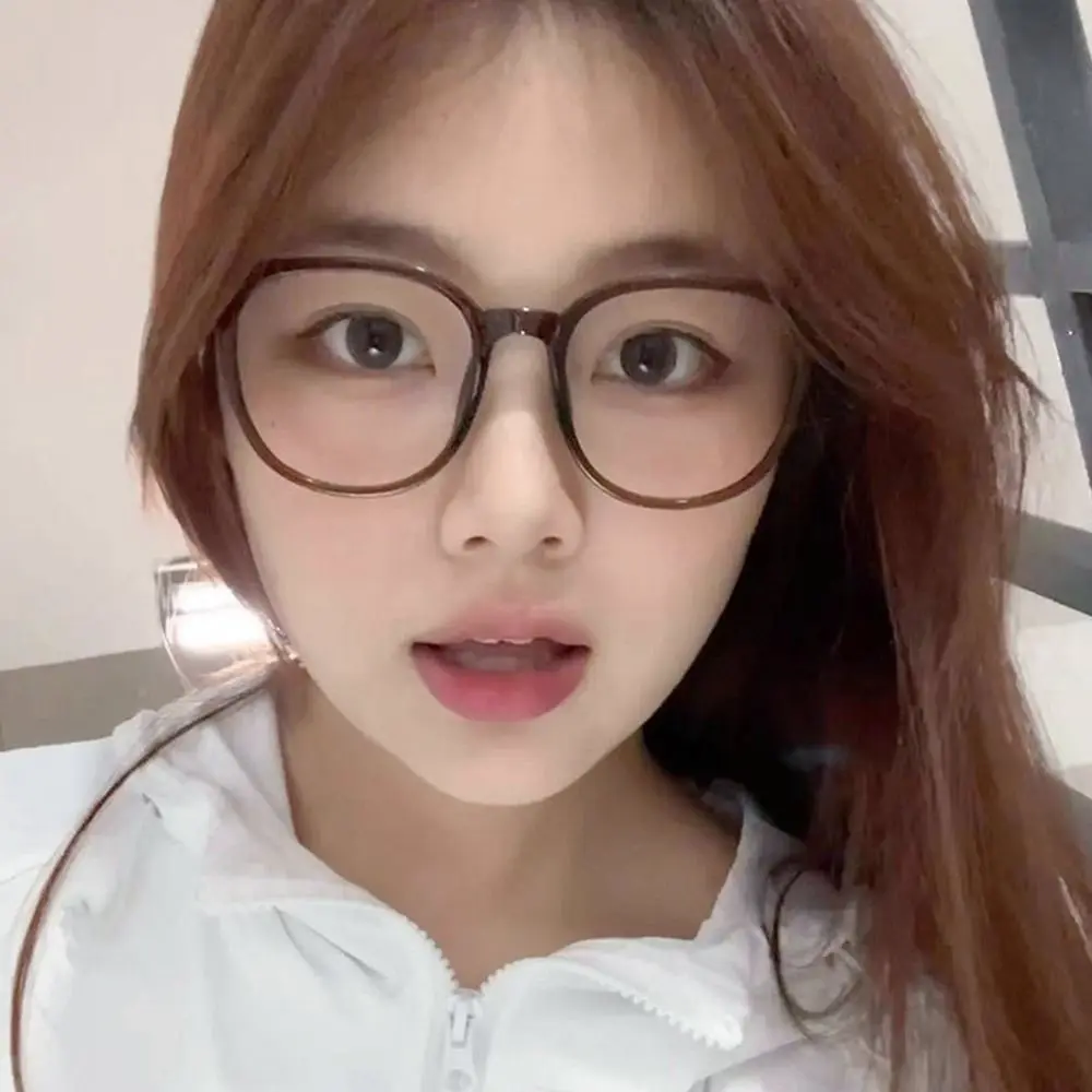 Anti-Blue Light Glasses Women Men Oversized Square Frame Eye Protection Ultralight Eyewear Radiation Protection Computer Goggles