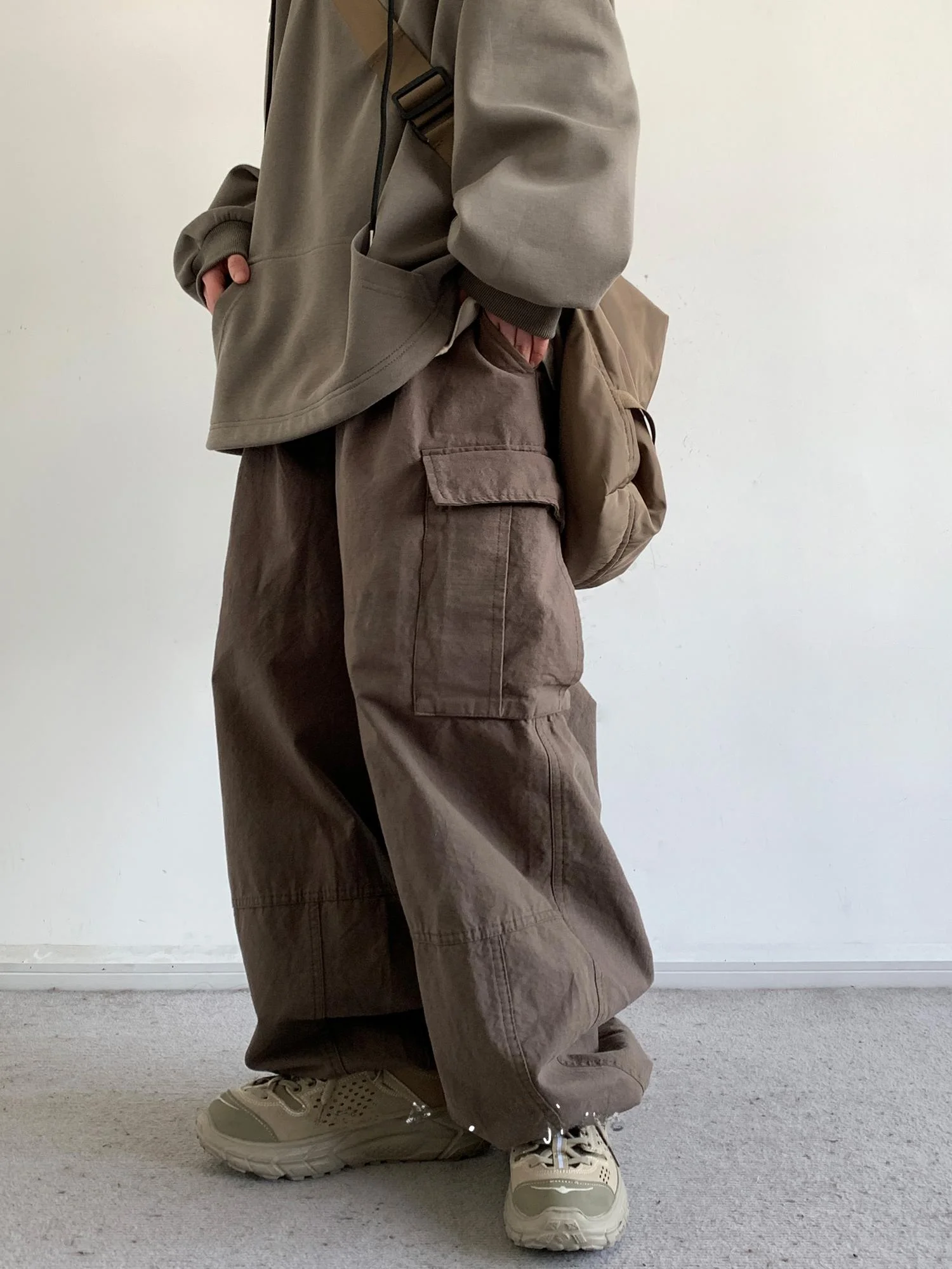 

Весенне-осенние японские ретро-брюки в рабочем стиле с множеством карманов, повседневные, свободные, универсальные, прямого кроя, модные