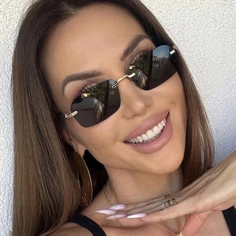 

2025 Rimless Polygonal Sunglasses Stylish Gradient Lens Metal Shades Eyewear Luxury Brand Small Rhombus Vintage Sun Glasses