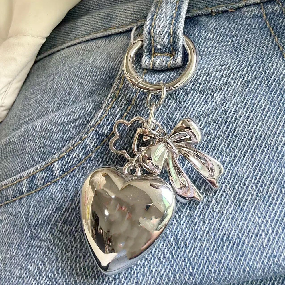 Y2K Silver Color Puffy Heart Bowknot Charms Brelok do kluczy dla kobiet Plecaki Torebka Wisiorek Charms Dekoracja Punk Brelok do kluczy samochodowych