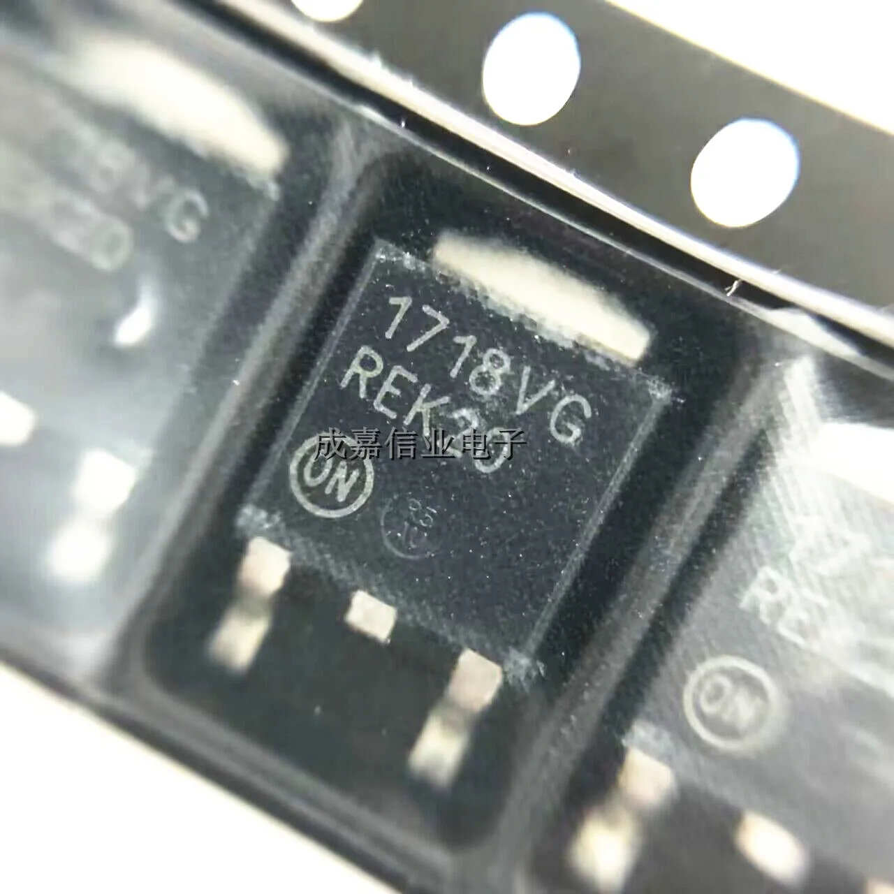 10개/몫 NCV1117DT18T5G TO-252-3 마킹, 1718VG LDO 전압 조정기 1.8V 1.0A 자동차 작동 온도: -40C-+125C