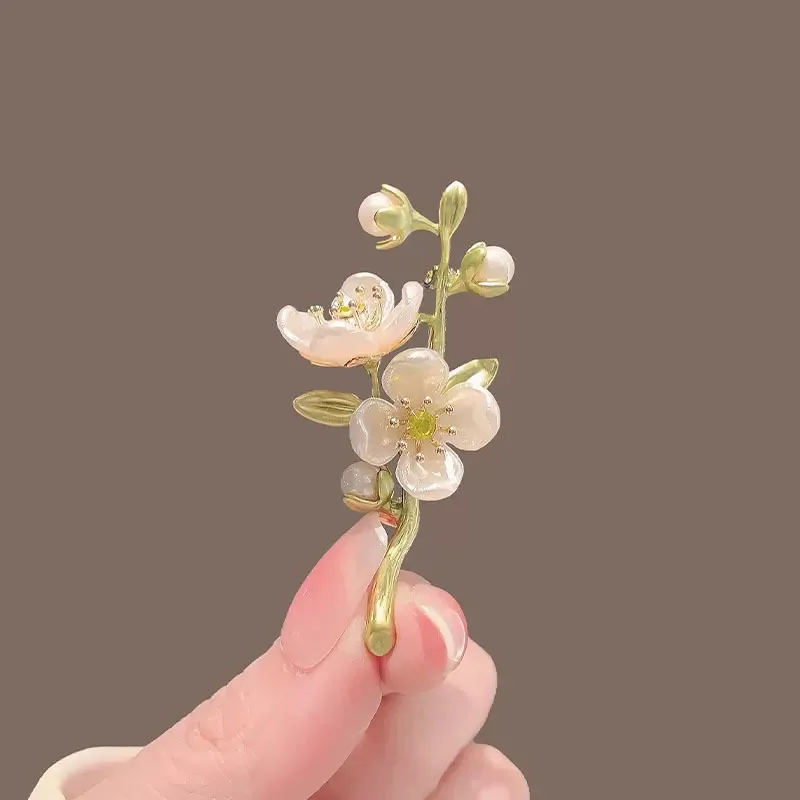 New Fresh Sweet Jasmine Flower Brooches For Women Elegant Exquisite Pearl Flower Plant Brooch Pins Wedding Party Jewelry Gifts