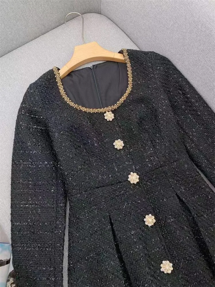 2024 Early Spring New Elegant Tweed Mini Dress Women Fashion Round Neck Diamond Trim Single Breasted Temperament Robes Female