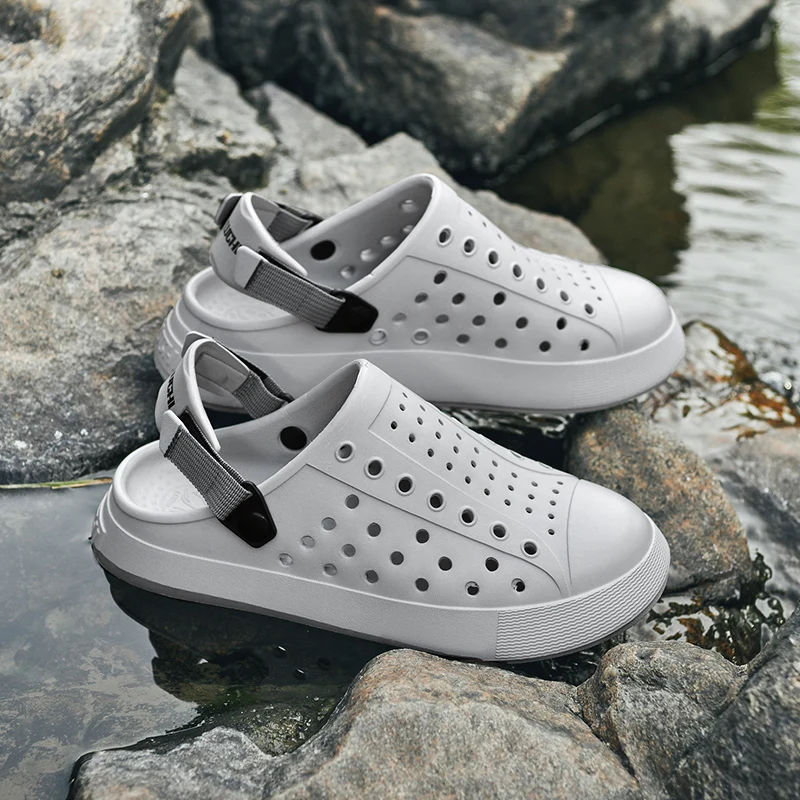 

New Summer Men Women Sandals Couple Hole Shoes Soft-soled Non-slip Casual Women's Slippers Outdoor Beach Sandals Men's Slippers