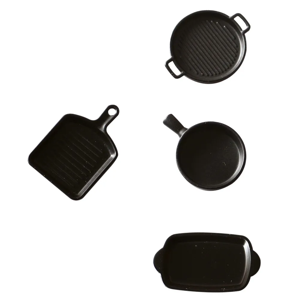 

4Pcs Mini Baking Tray Set Miniature Simulation Steak Plates Mini House Decor Accessories for Home Kindergarten