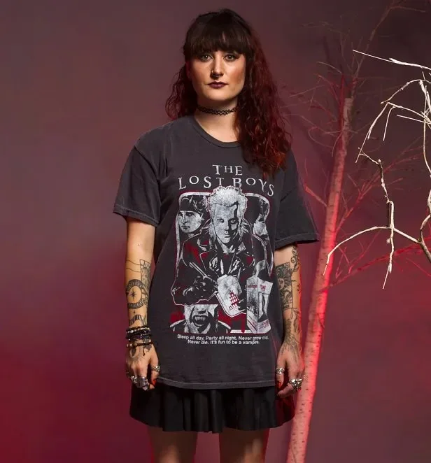 سانتا كارلا مصاص دماء فيلم تي شيرت النساء الرجال هالوين ريترو 80s الرعب المفقودة فيلم قميص تذكارات 1978 فقدت مصاص دماء الجرافيك #3