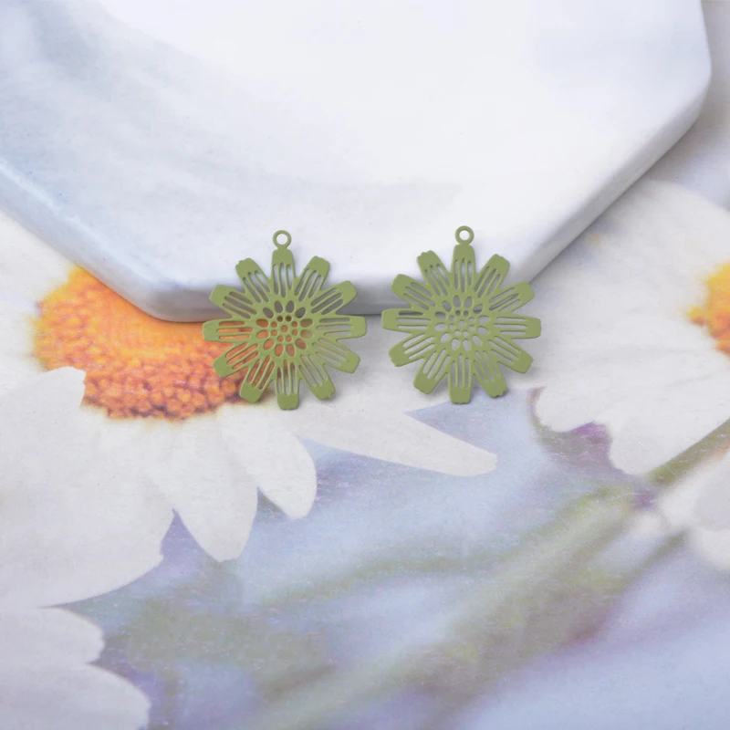 30 Stück AB1078 Messing-Schmuckanhänger in Hellgold, Blumen-Charms, DIY-Zubehör für Damen-Ohrringe und -Halsketten – Detail 13