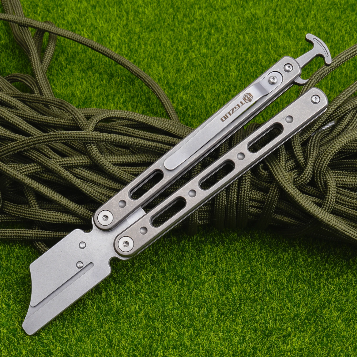 Titanium Alloy Foldable Handle Practical Tools Portable Outdoor EDC Multifunctional Cutting Tool