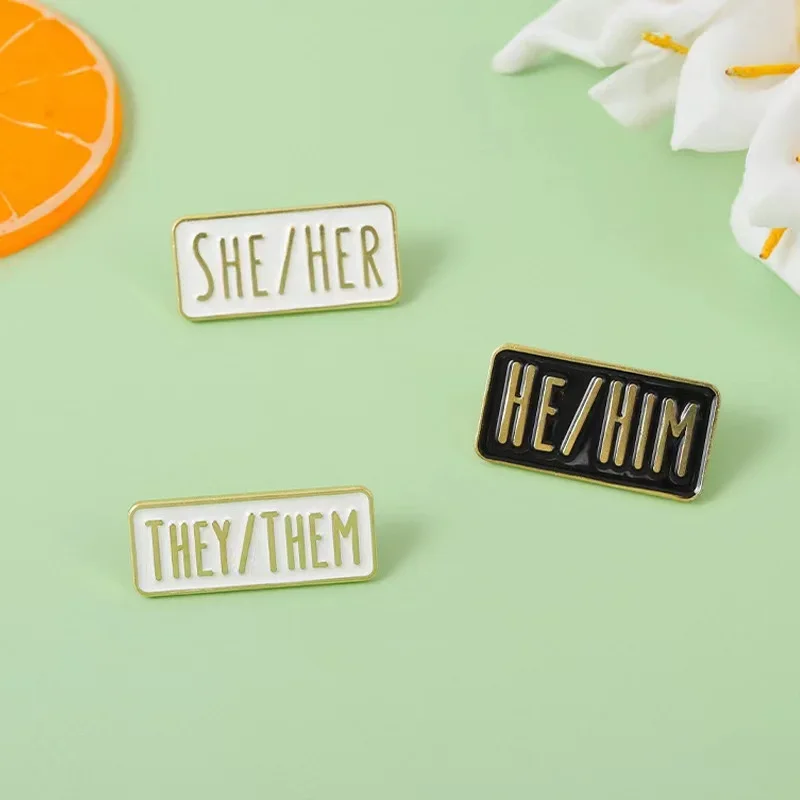 Custom Pronouns Enamel Pins Fashion HE HIM SHE HER Brooches Black White Badges Lapel Backpack Jewelry Gift for Friends Wholesale