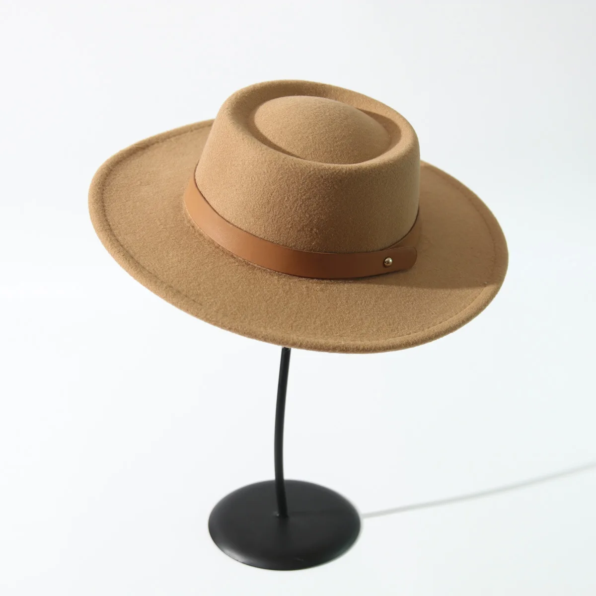 Sombrero de Vaquero de Fieltro Sólido y Resistente, Diseño Elegante con Ala Levantada, Fedora Clásica para Viajes al Aire Libre, Complemento Retro para Atuendos