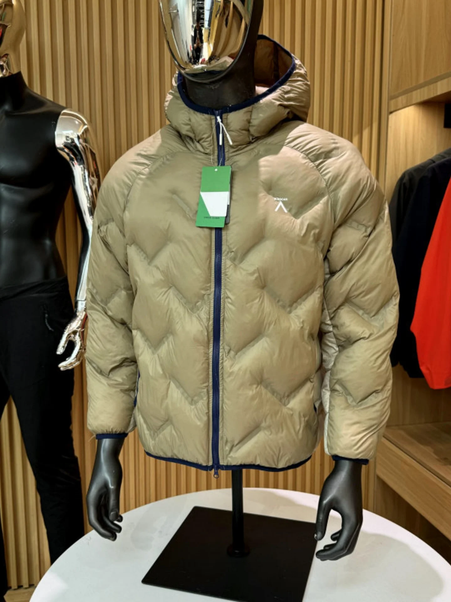 

American Retro Patchwork down Cotton Jaet Men Outdoor Mountain Lightweight Gourd Pattern Cotton Coat Air Fce Cotton Padd...