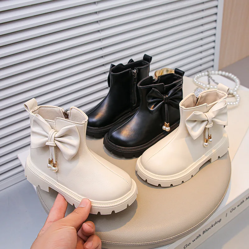 2025 موضة جديدة الكاحل القوس فتاة الأحذية للأطفال الثلوج الأحذية الجلدية أحذية مضادة للماء طفل كبير الخريف الشتاء الأحذية حجم 26-36