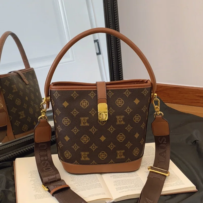 Large-capacity classic bag - 2026 new style printed bucket bag, retro luxury handbag for cross-body carrying, large-capacity sho