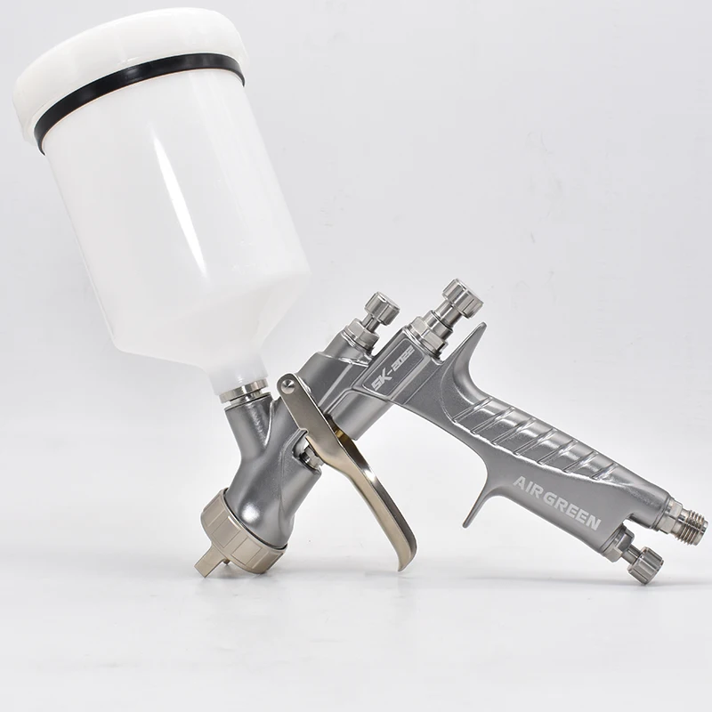 

High Quality Spray Gun SK2022 1.3mm Nozzle Paint Gun High Atomization Airbrush For Painting Car Spray Gun Air Tools 600ml