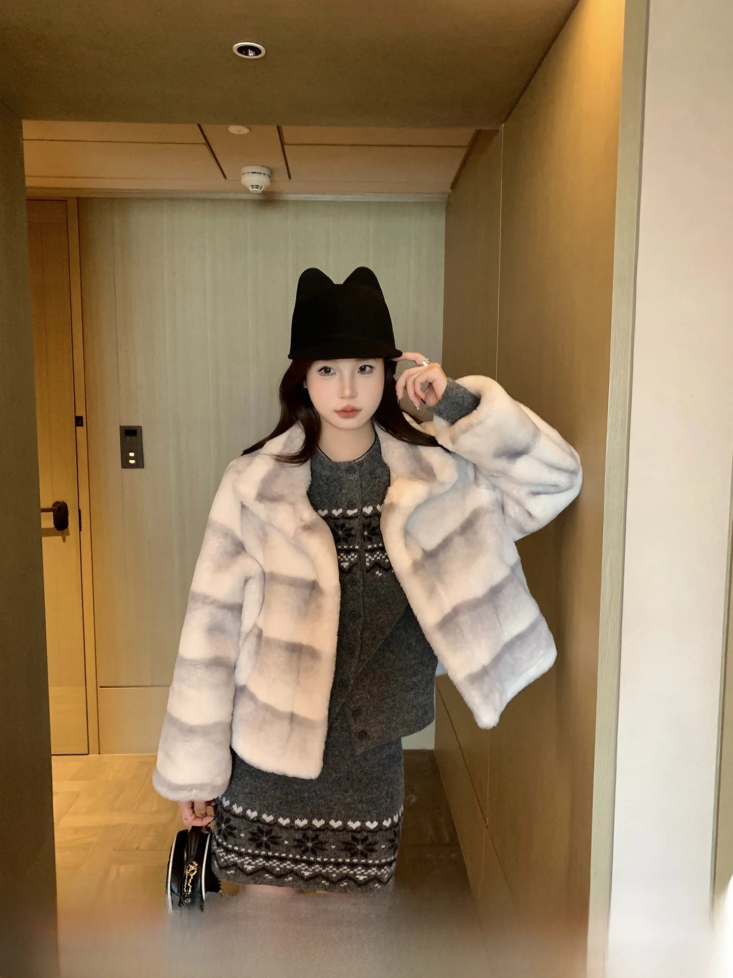 

Anneop Premium Fur Collar One-Piece Outerwear Women's Autumn Winter Fake Mink Fur Eco-Friendly Fur Coat Long Sve Button ...