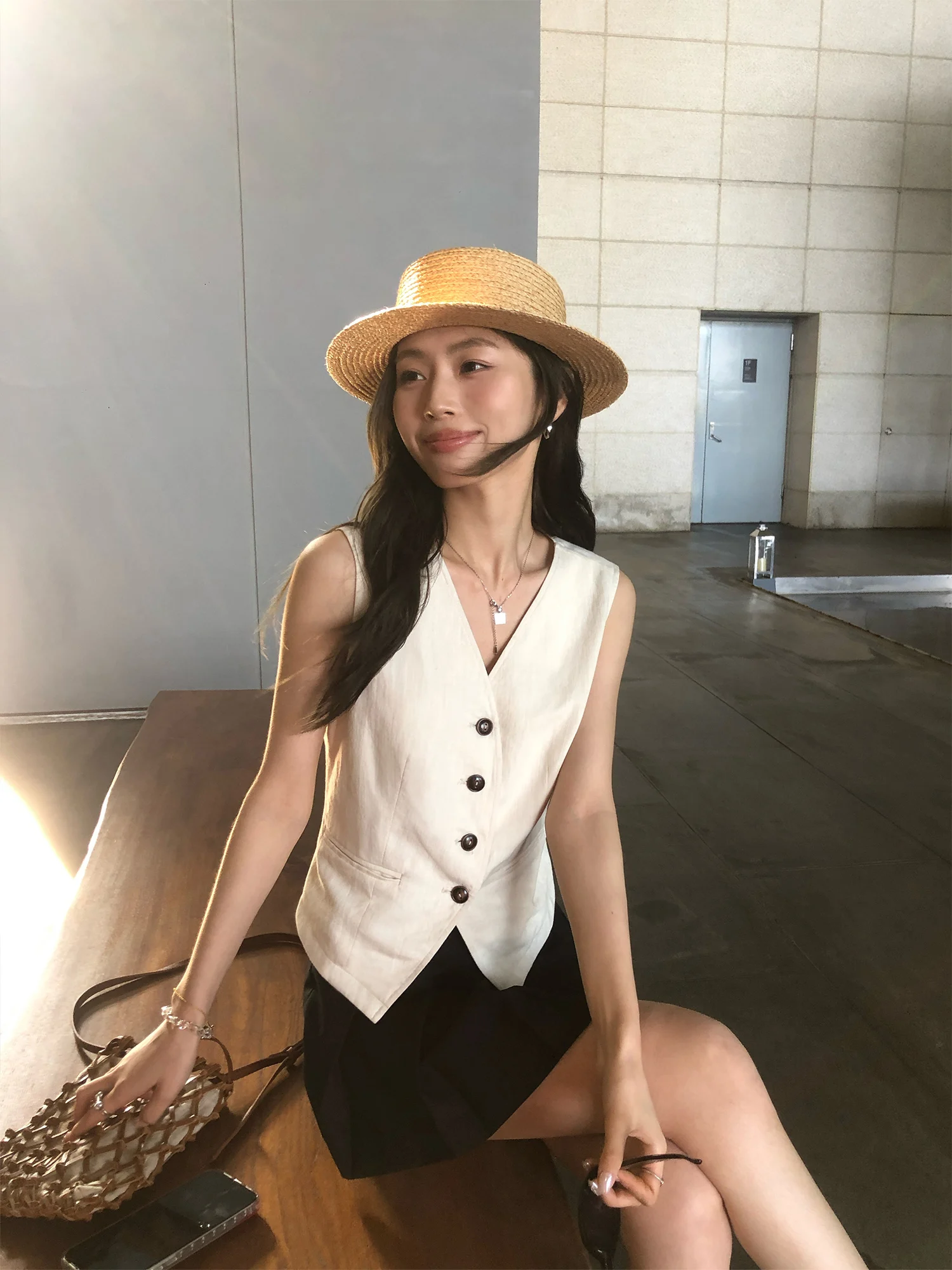 

Женский жилет из хлопка и льна с v-образным вырезом и завязкой на талии, элегантный топ в стиле ретро Sli Jaet, летняя мода