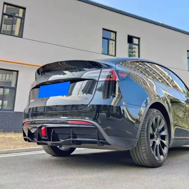 Gorąca sprzedaż dla Tesla 2016-2023 Model 3/Y Wysokiej jakości ABS Błyszczący czarny tylny zderzak Dyfuzor Splitter Spoiler Lip Tuning Body Kits — zdjęcie 3