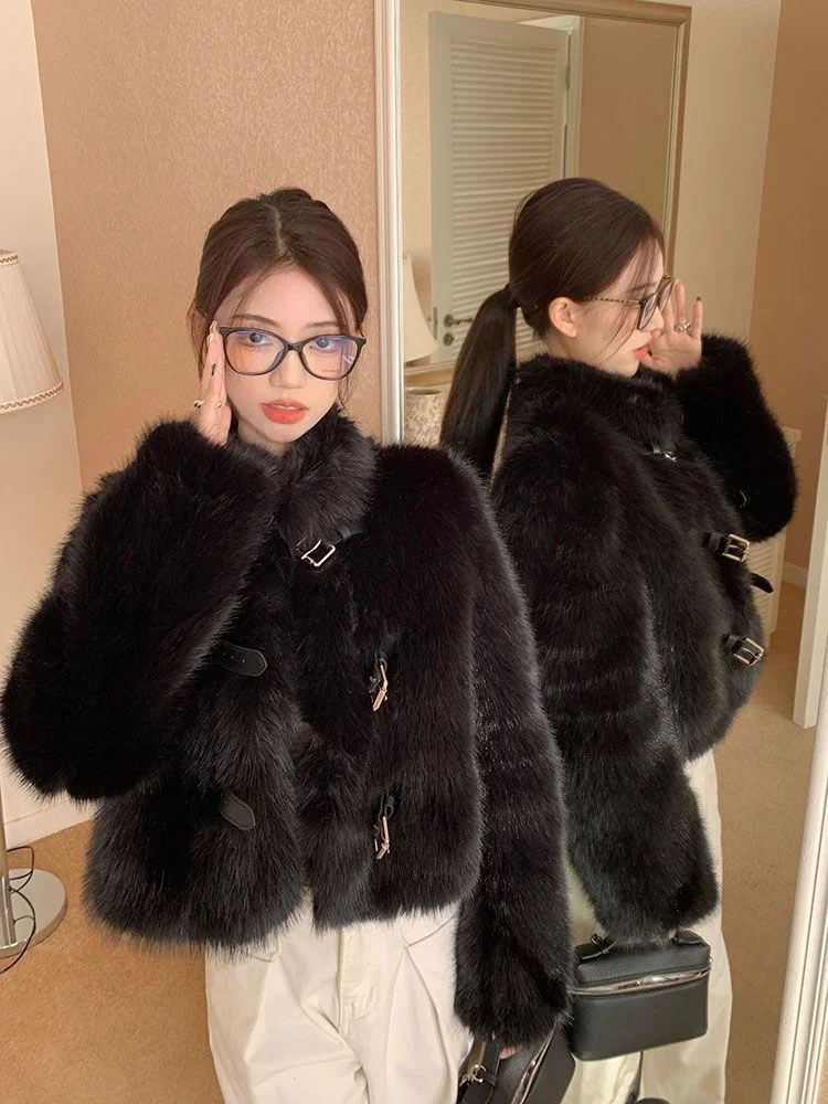 سترة قصيرة من الفرو المزيف موضة الشتاء للنساء باللون الأسود وياقة واقفة علوية عصرية بأكمام طويلة وأزرار أنيقة ملابس خارجية دافئة