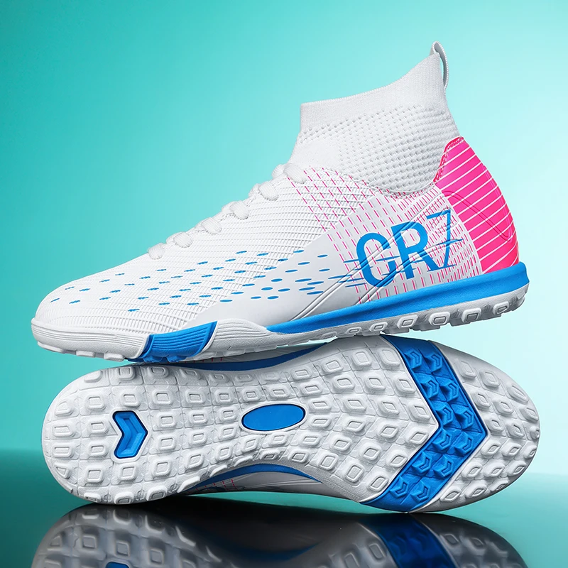 A pair of children's four-season leather football shoes with stud detailing, wear-resistant football shoes,sizes 34-45，MZ-6555-1