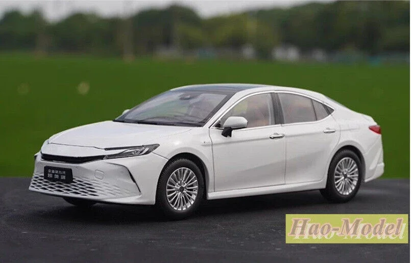 

1:18 For GAC TOYOTA CAMRY 2024 Alloy Diecast Metal Car Model Toys Boys Birthday Gifts Hobby Display Collection Ornaments White