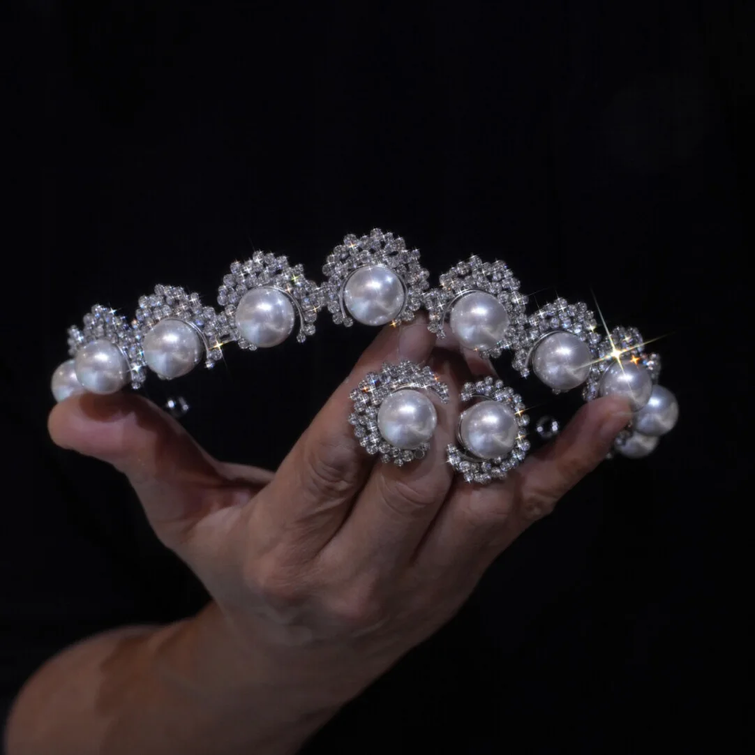 

Новые принцессы с жемчугом и коронами для невесты, головной убор с кристаллами циркона, свадебные диадемы, ленты для волос, вечернее платье, украшения для волос