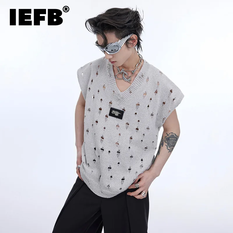 IEFB High Street Men's Vest Loose Worn-out Hollow Out Knitting Metal Design O-neck Sleeveless Male Tank Tops New Trend 9C6752