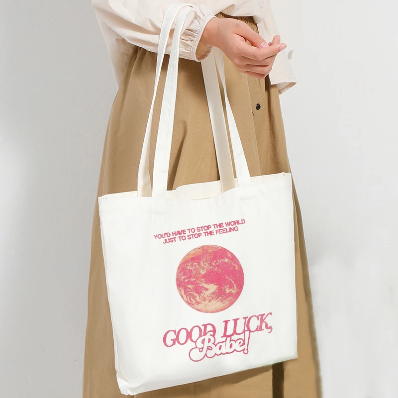 Chappell Roan Good Luck Babe Pattern Tote Bags for Women Shopping Bag for Grils Back to School Gifts Beach Bag for Summer Travel