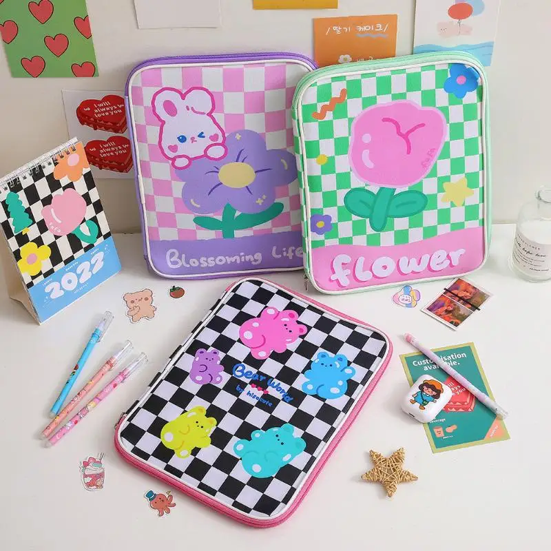 

Cartoon Girl Chessboard Checker Pad Tablet PU Bag Storage Bag Sweet And Cute 11 Inch Tablet Computer Handheld Bag