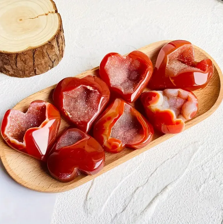 1pc crystal Carnelian Crystal Heart Red Agate Geode Cluster - Ornament for Home Decor，Ideal for Home Decor & Unique Gifts