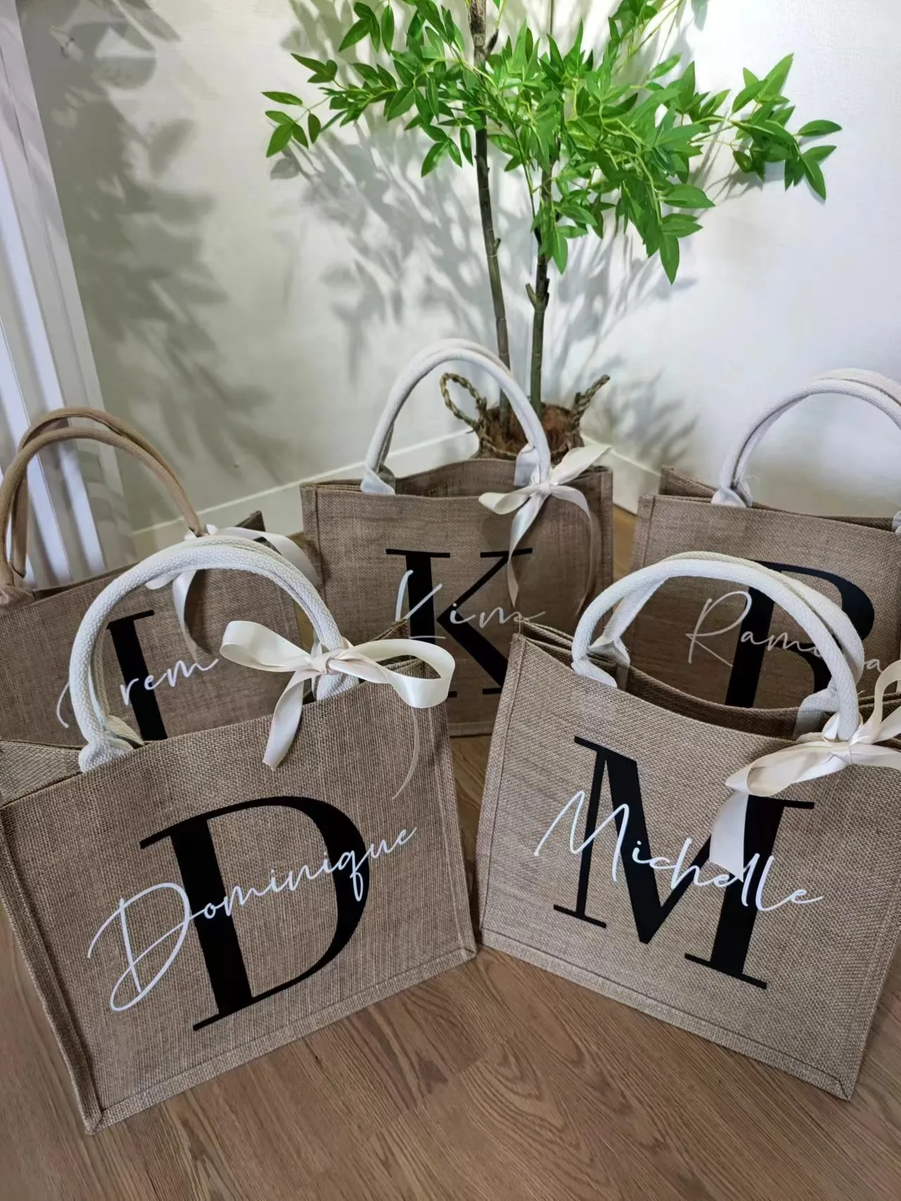 Personalized Jute Bag for Bridesmaid Wedding Bride Custom Beach Bags Tote Bag Junior Bag Jute Tote Bag Bride Custom Beach Bags