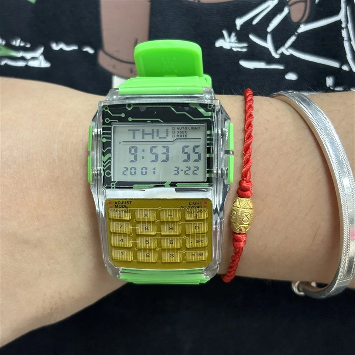 BOFO เครื่องคิดเลขมัลติฟังก์ชั่นนาฬิกาอิเล็กทรอนิกส์ที่สามารถบันทึกหมายเลขโทรศัพท์กันน้ําได้สบายทนต่อการสึกหรอส่องสว่าง