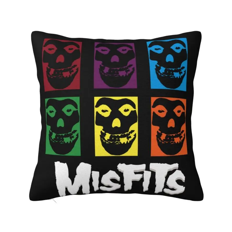 

Оригинальная наволочка в стиле рок-панк с изображением черепа