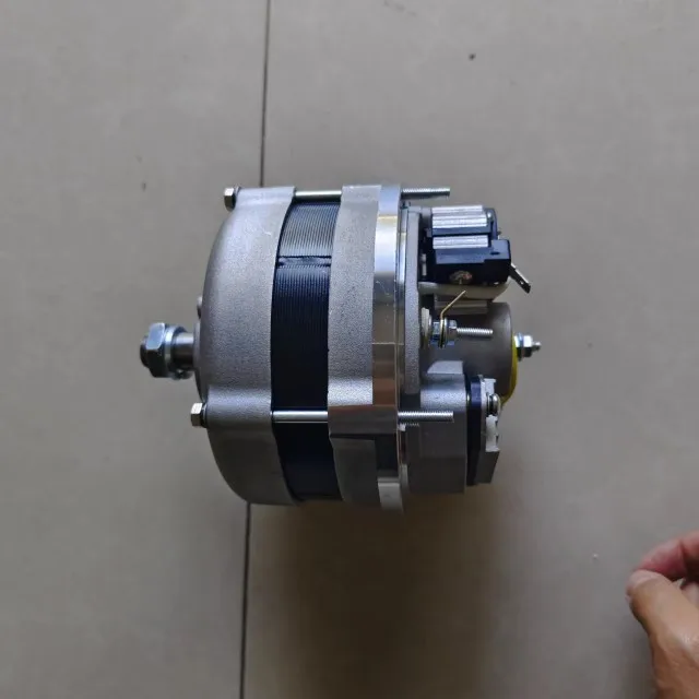 Generator DEUTE Deutz 01180648 Generator KZ A13N271 generator 14V60A generator